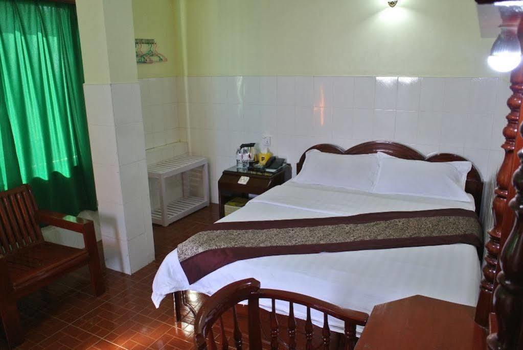 Palace Hotel Mandalay Dış mekan fotoğraf
