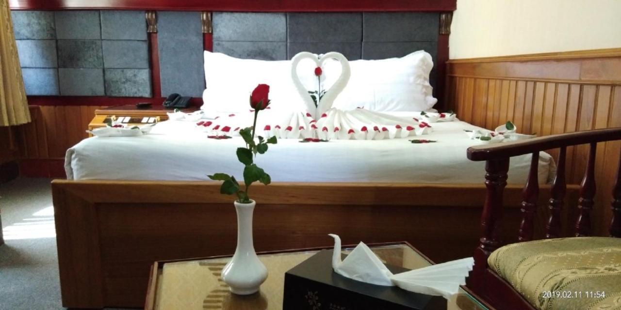 Palace Hotel Mandalay Dış mekan fotoğraf